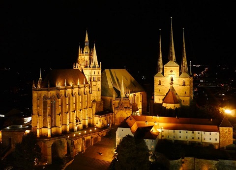 Erfurter Dom bei Nacht